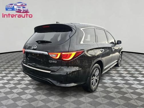 2017 INFINITI QX60 Base