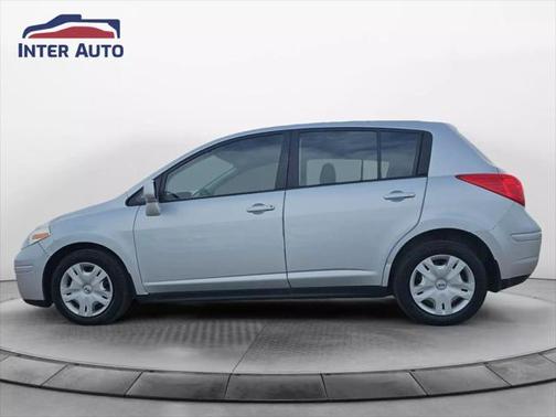2011 Nissan Versa 1.8 S