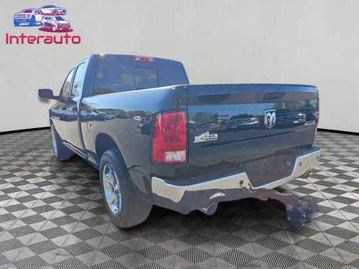 Hunter Green Pearlcoat 2011 Dodge Ram 1500 SLT