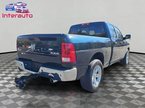 Hunter Green Pearlcoat 2011 Dodge Ram 1500 SLT