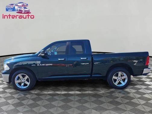 Hunter Green Pearlcoat 2011 Dodge Ram 1500 SLT