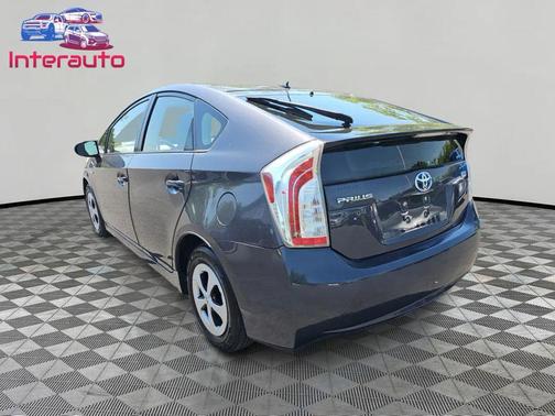 Winter Gray Metallic 2013 Toyota Prius Two