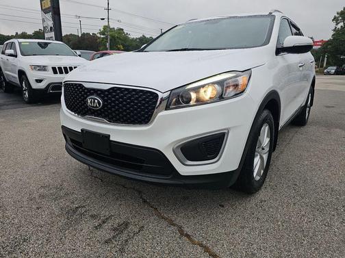 2016 Kia Sorento LX