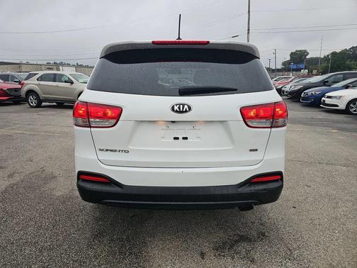 2016 Kia Sorento LX
