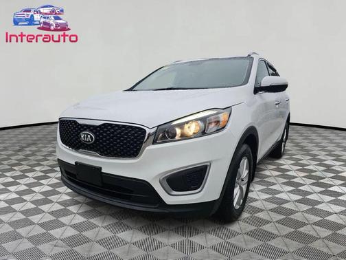 2016 Kia Sorento LX