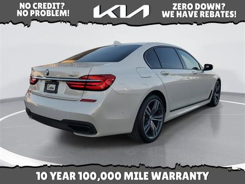 2019 BMW 750 i