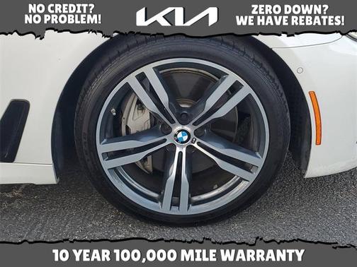 2019 BMW 750 i