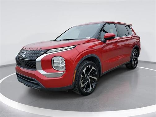 2022 Mitsubishi Outlander ES