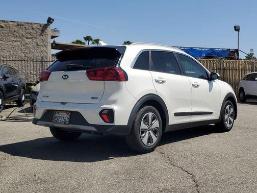 2021 Kia Niro LX