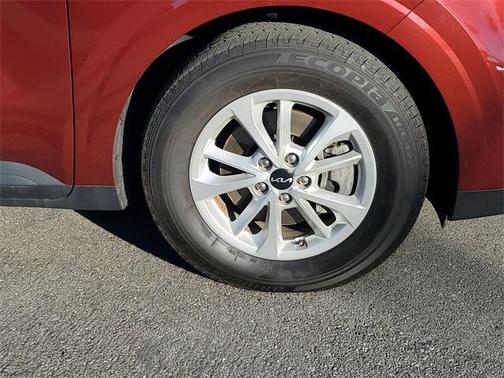 2024 Kia Carnival LX