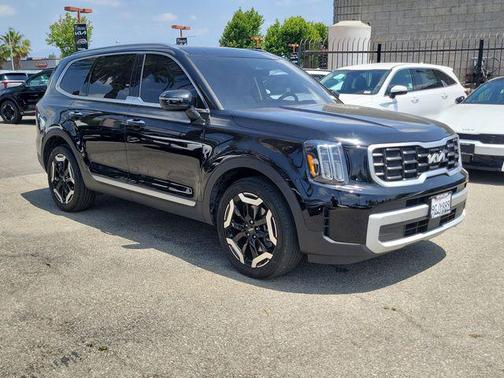 Ebony Black 2024 Kia Telluride S
