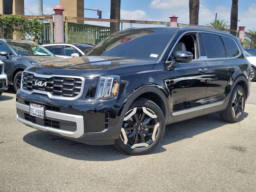 Ebony Black 2024 Kia Telluride S