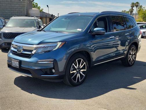 Blue 2022 Honda Pilot Touring 8-Passenger