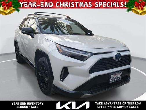 2022 Toyota RAV4 Hybrid SE
