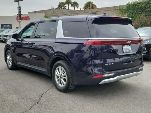 Deep Chroma Blue 2024 Kia Carnival LX