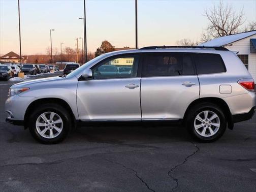2013 Toyota Highlander SE