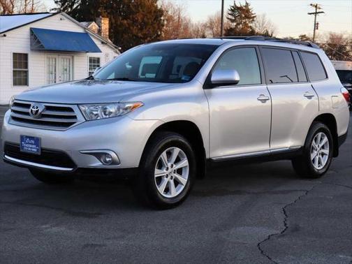 2013 Toyota Highlander SE
