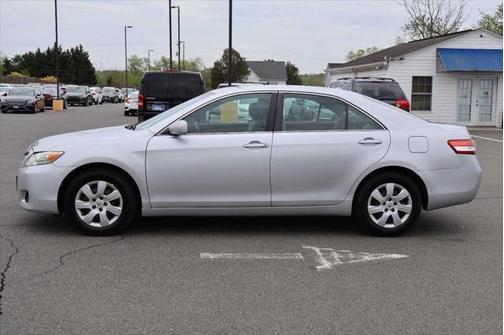 2010 Toyota Camry LE