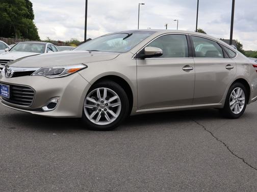 Creme Brulee Mica 2014 Toyota Avalon 4dr Sdn XLE Touring (Natl)