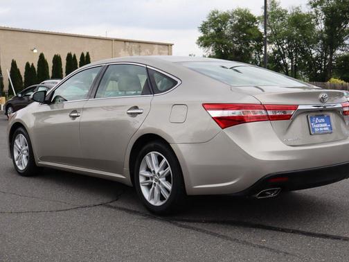 Creme Brulee Mica 2014 Toyota Avalon 4dr Sdn XLE Touring (Natl)