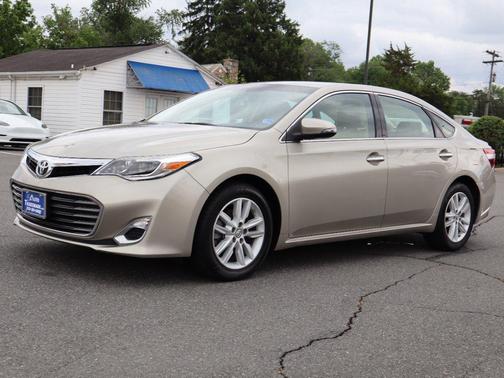 Creme Brulee Mica 2014 Toyota Avalon 4dr Sdn XLE Touring (Natl)