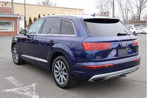 2019 Audi Q7 45 Premium Plus