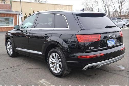 2019 Audi Q7 55 Premium Plus
