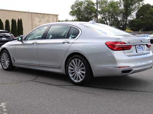 Glacier Silver Metallic 2019 BMW 740 740i xDrive Sedan