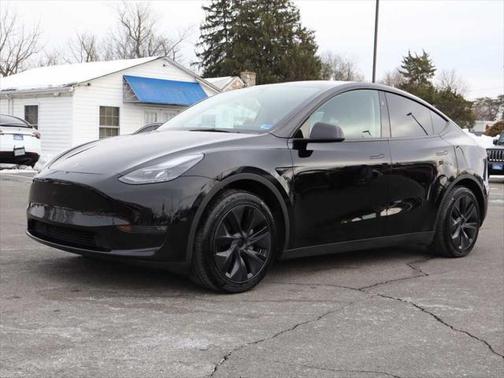 2024 Tesla Model Y Long Range Dual Motor All-Wheel Drive