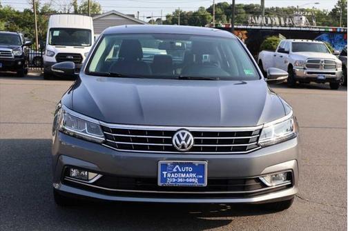 2016 Volkswagen Passat 1.8T SE