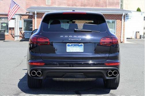 2016 Porsche Cayenne S