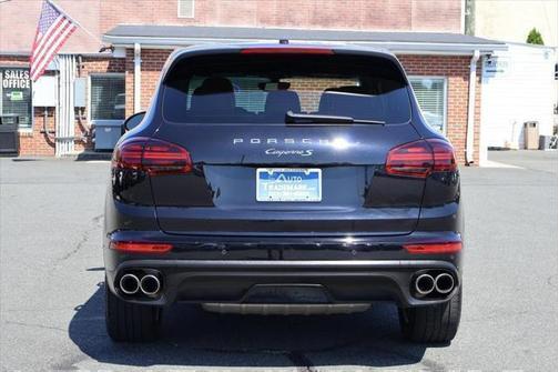 2016 Porsche Cayenne Cayenne