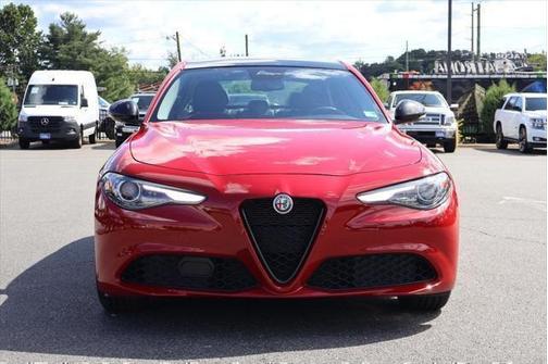 2020 Alfa Romeo Giulia Base