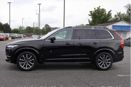 2019 Volvo XC90 T6 Momentum
