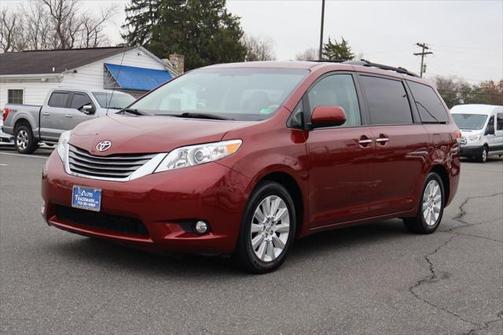 2013 Toyota Sienna XLE