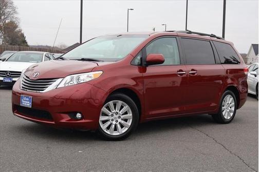 2013 Toyota Sienna XLE