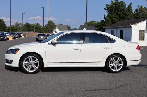 2014 Volkswagen Passat 1.8T Auto SEL Premium