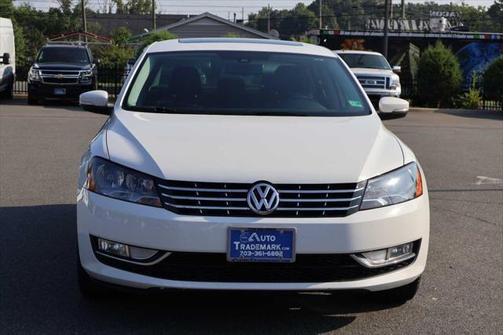 2014 Volkswagen Passat 1.8T Auto SEL Premium