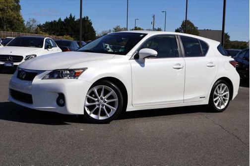 2013 Lexus CT 200h CT 200H 4 DOOR HATCHBACK 1.8L 4 CYL HYBRID