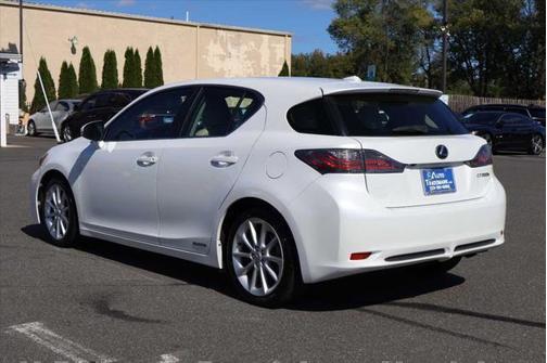 2013 Lexus CT 200h CT 200H 4 DOOR HATCHBACK 1.8L 4 CYL HYBRID