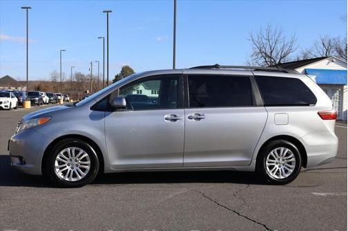 2016 Toyota Sienna XLE Premium