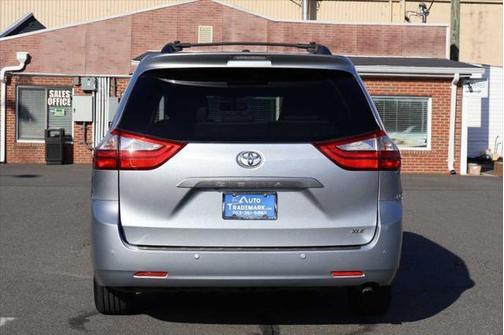 2016 Toyota Sienna XLE Premium