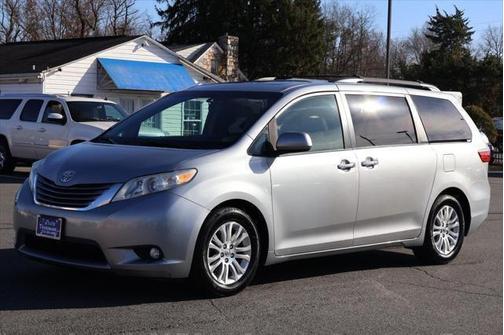 2016 Toyota Sienna XLE Premium