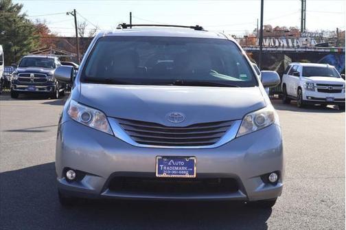2016 Toyota Sienna XLE Premium