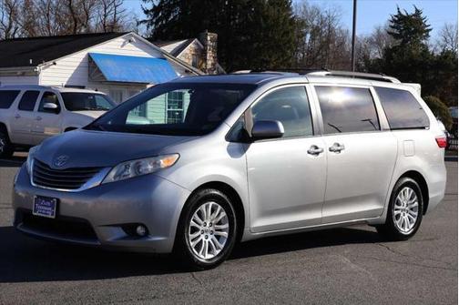 2016 Toyota Sienna XLE Premium