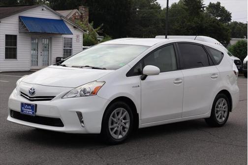 2014 Toyota Prius v Three