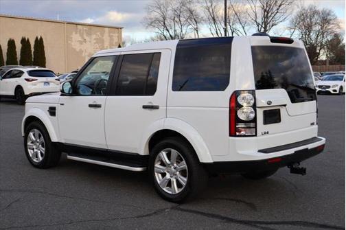 2016 Land Rover LR4 Base