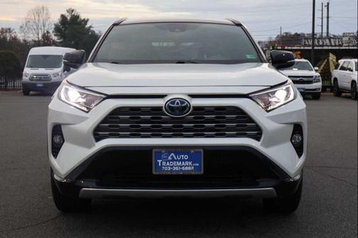 2021 Toyota RAV4 Hybrid SE