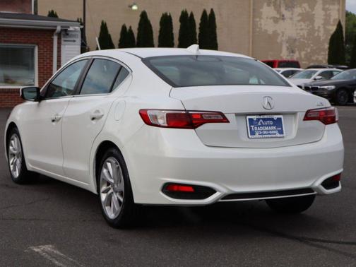 Bellanova White Pearl 2018 Acura ILX Sedan w/Premium Pkg