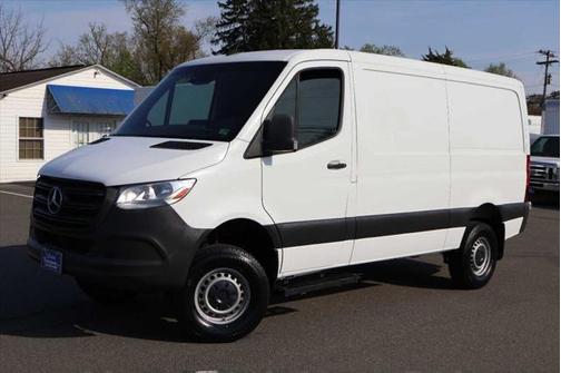2020 Mercedes-Benz Sprinter 2500 Standard Roof